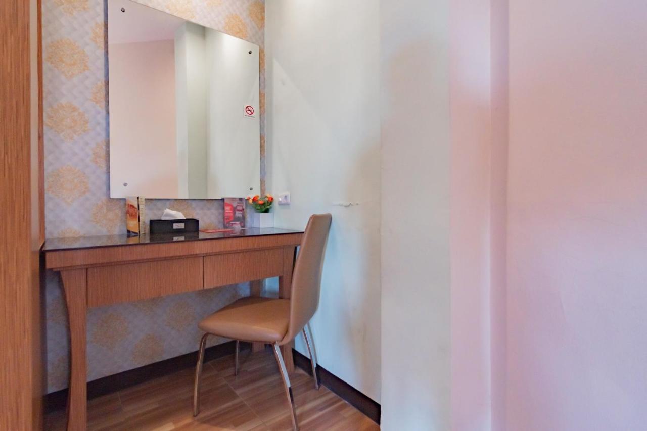 Hotel Reddoorz Premium Near Bandung Station Exterior foto