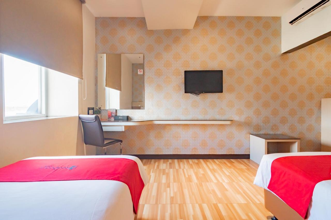 Hotel Reddoorz Premium Near Bandung Station Exterior foto